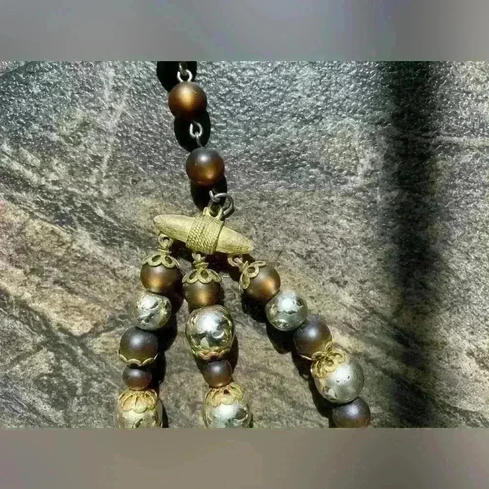 💜 2/$25 Beautiful Vintage/Old Costume Jewelry Necklace - Picture 2 of 5